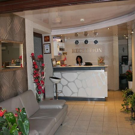 Hotel Perfect Varna Exterior photo