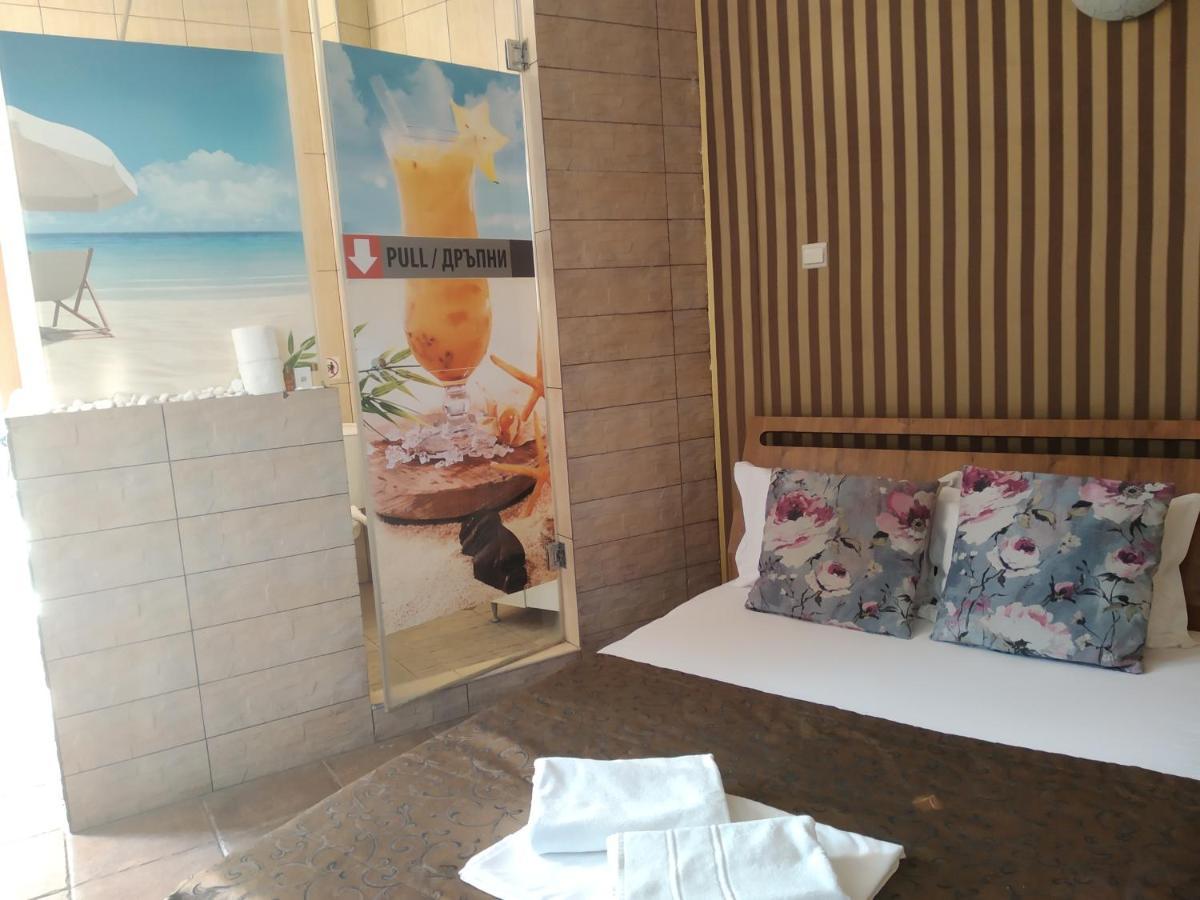 Hotel Perfect Varna Exterior photo