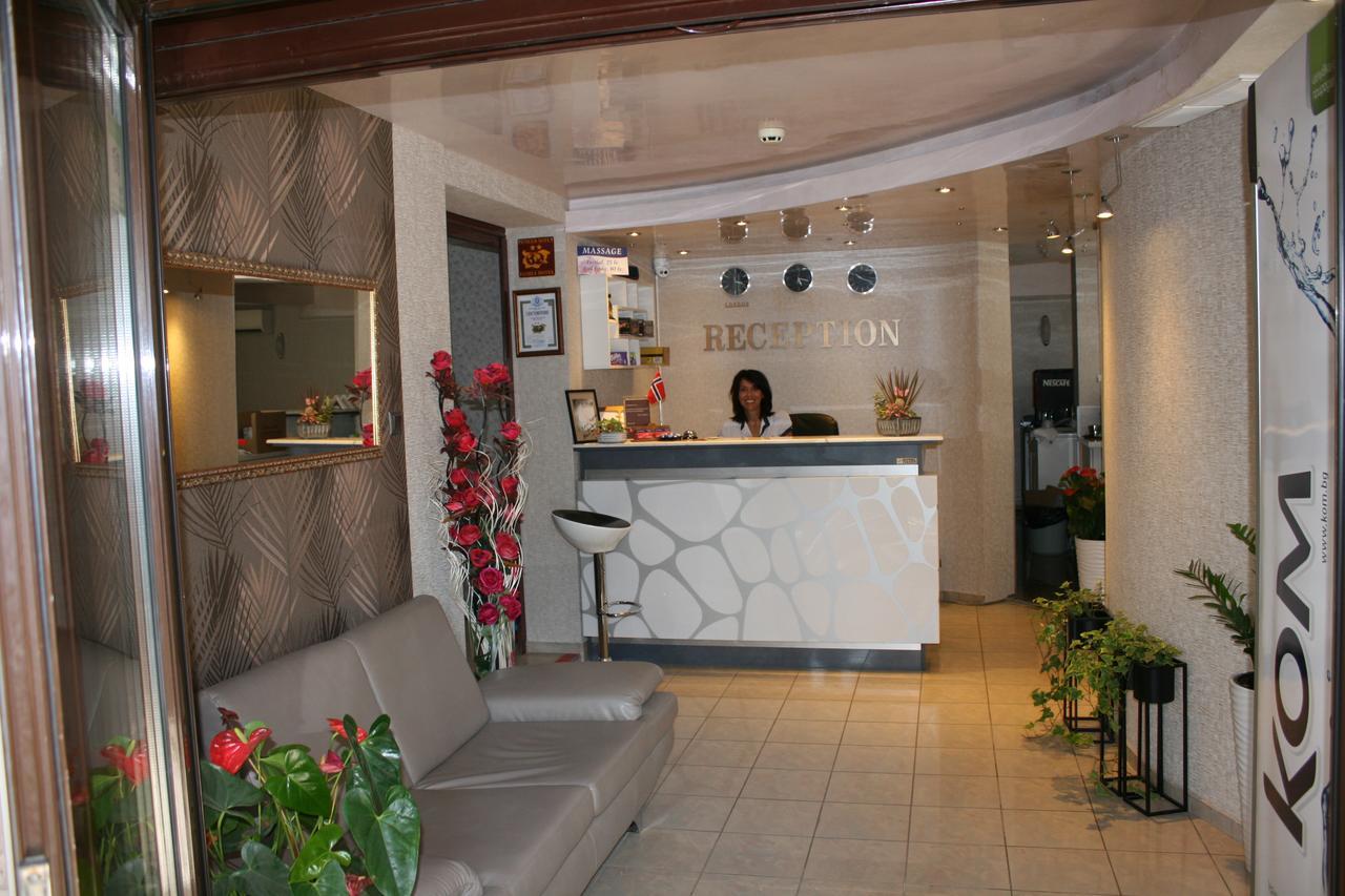 Hotel Perfect Varna Exterior photo