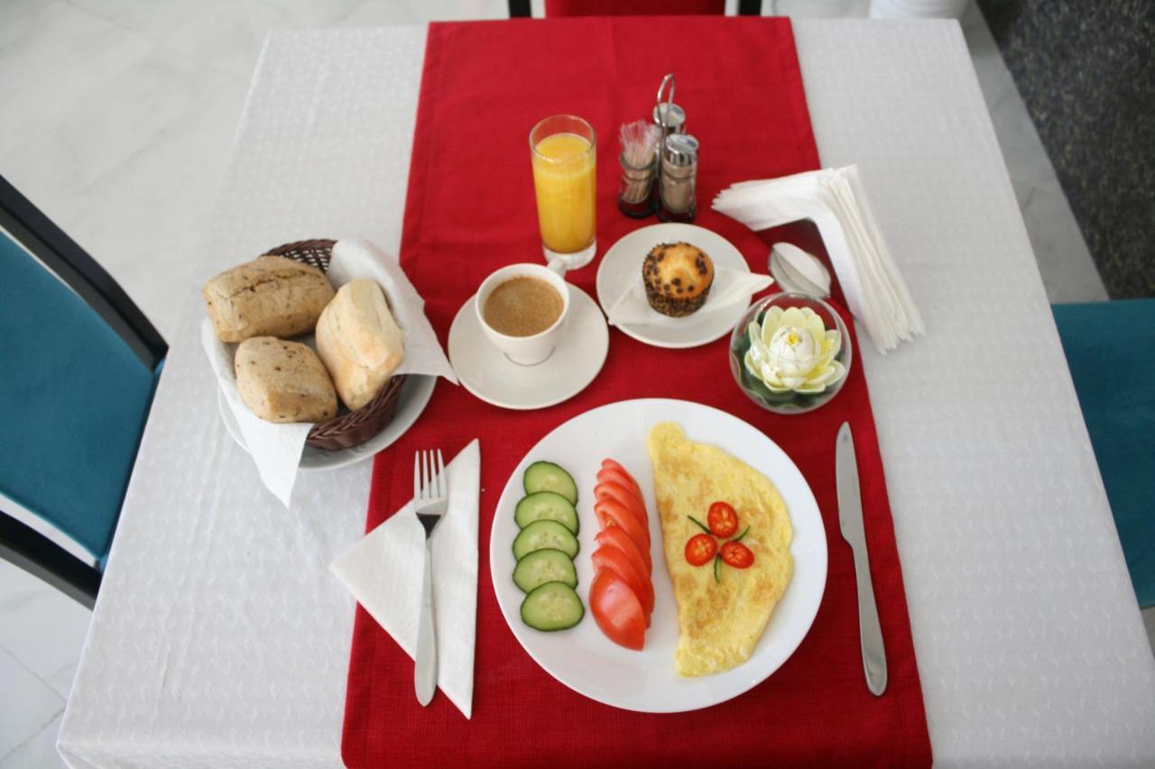 Hotel Perfect Varna Exterior photo